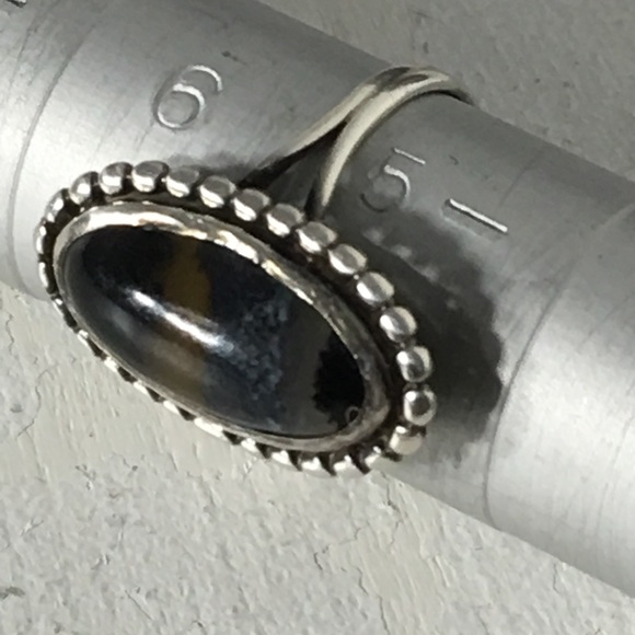 Vintage Stone Silver Ring - Picture 5 of 8